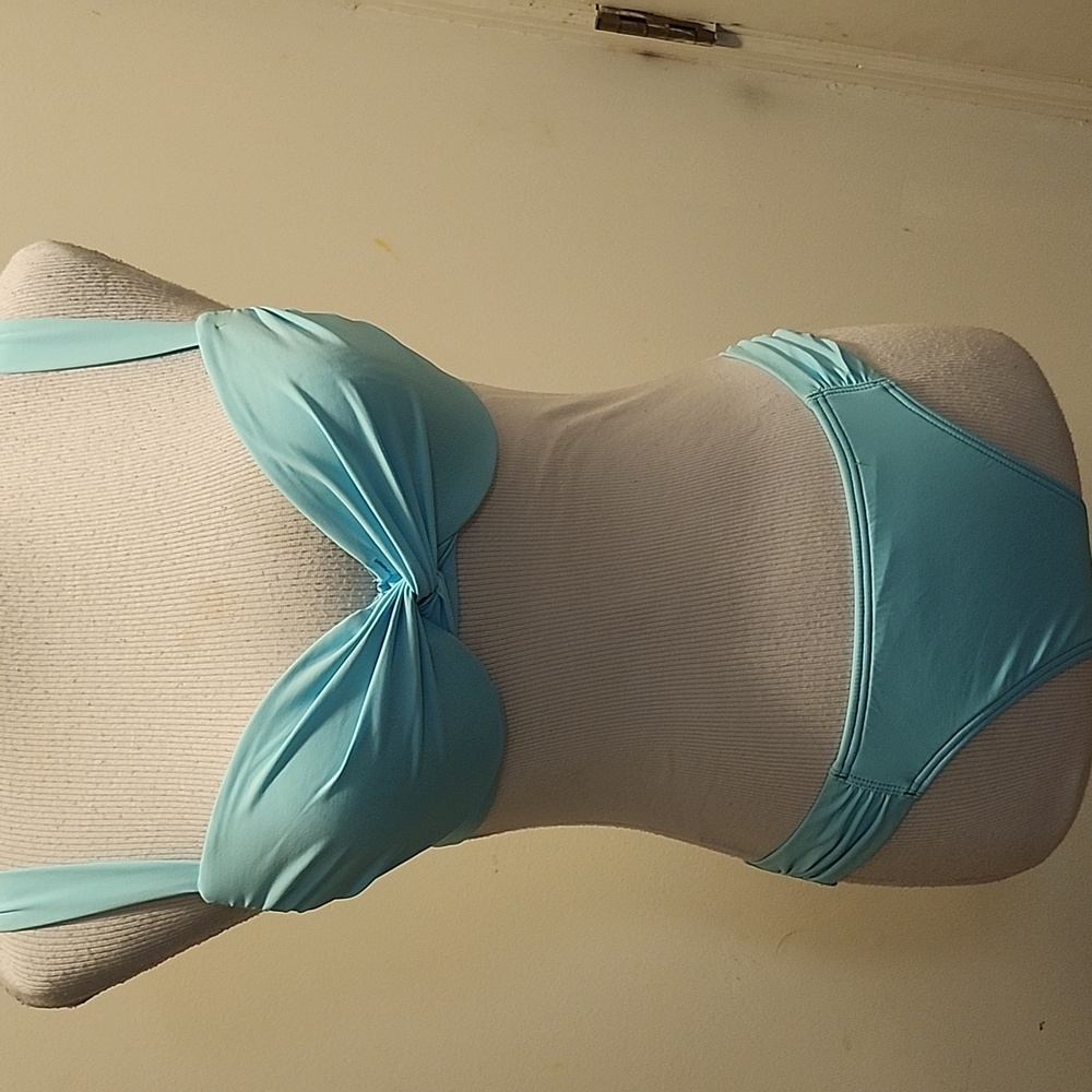 Tommy Bahama Women's Aqua Bikini 2 Piece Size Medium